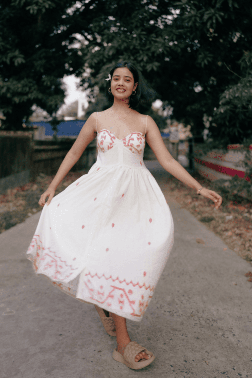 Rupkotha Jamdani Dress thumbnail 3