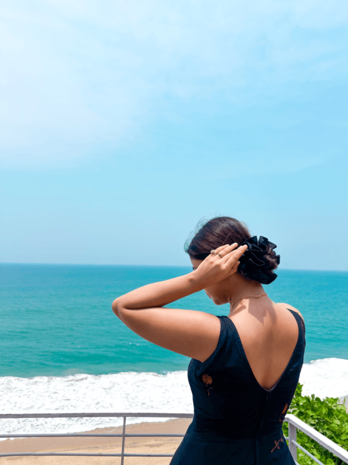 Moana Jamdani Dress thumbnail 3
