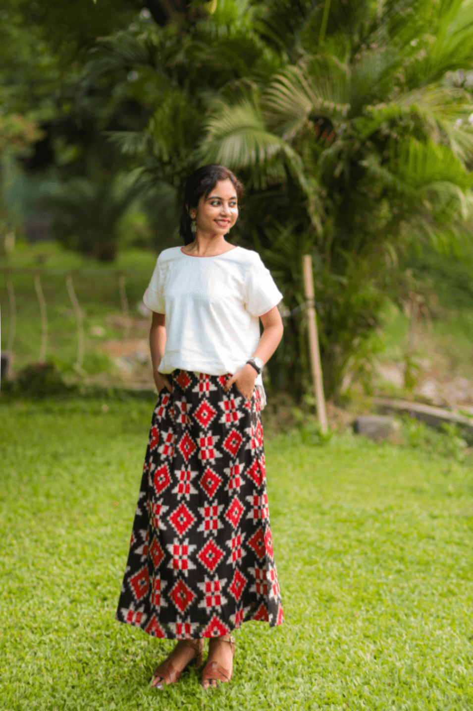 Double Ikkat Pochampally Telia Rumal Straight Skirt thumbnail 3