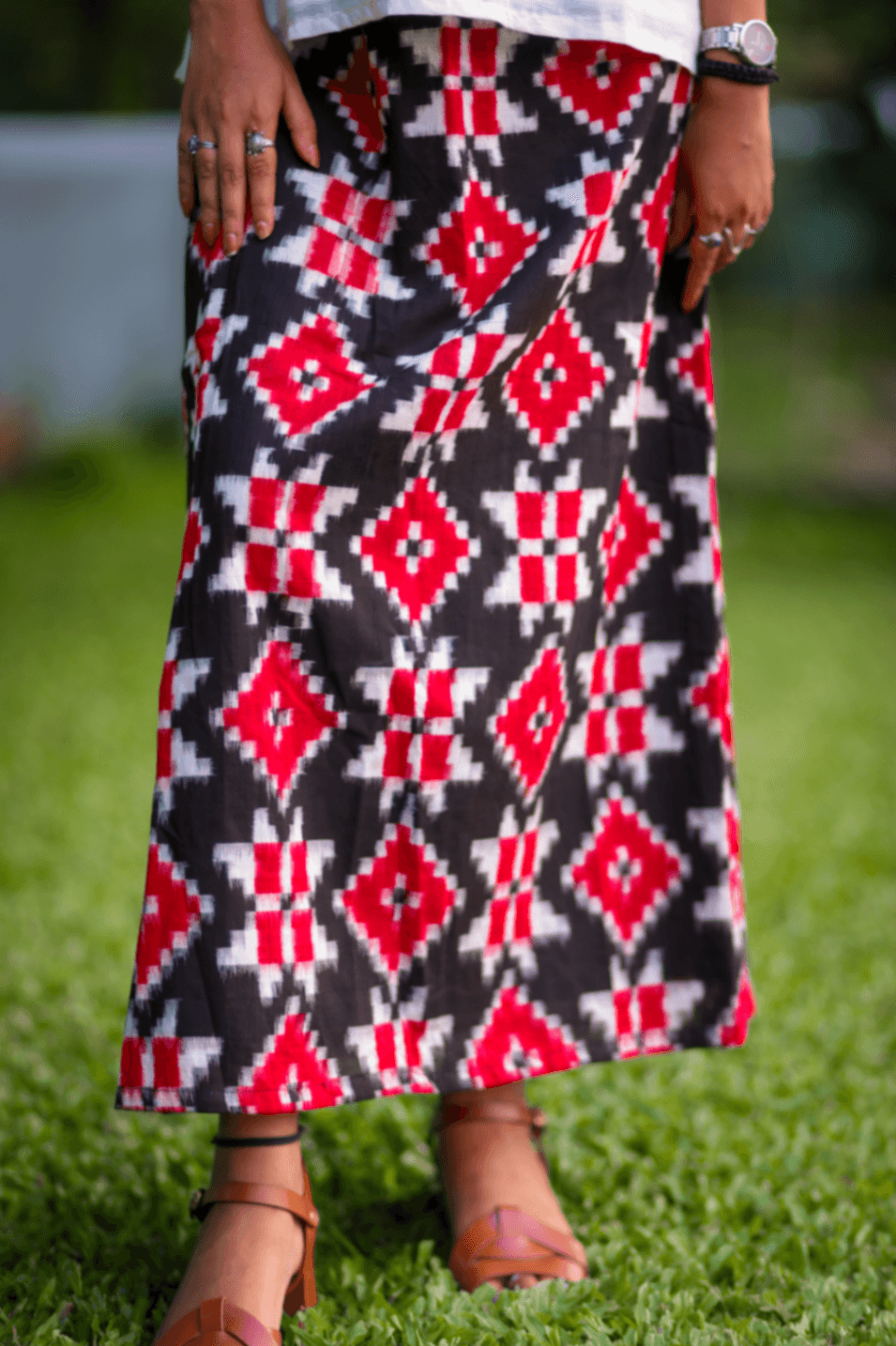 Double Ikkat Pochampally Telia Rumal Straight Skirt thumbnail 4